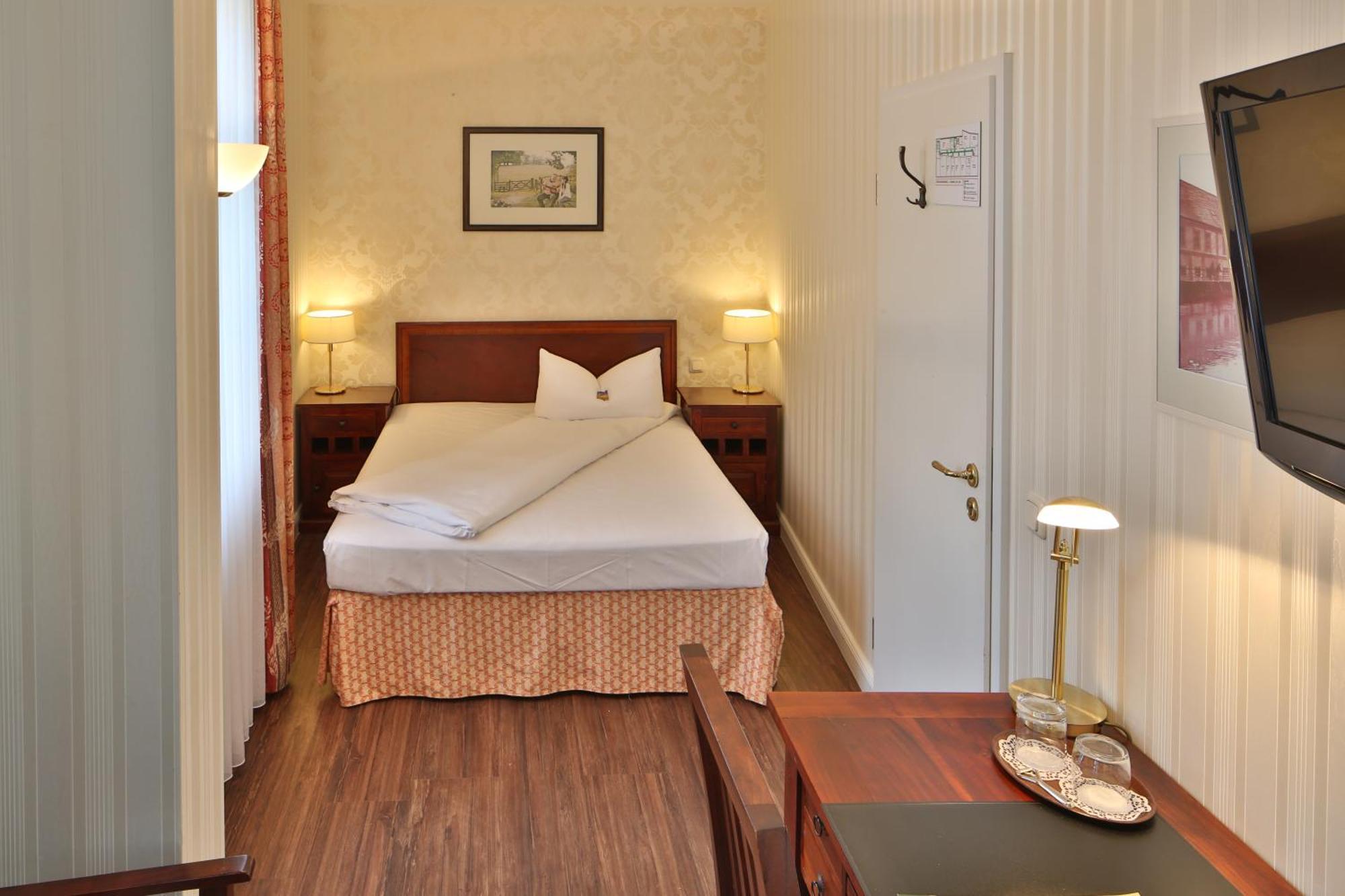 Hotel Elefant شفيرين الغرفة الصورة