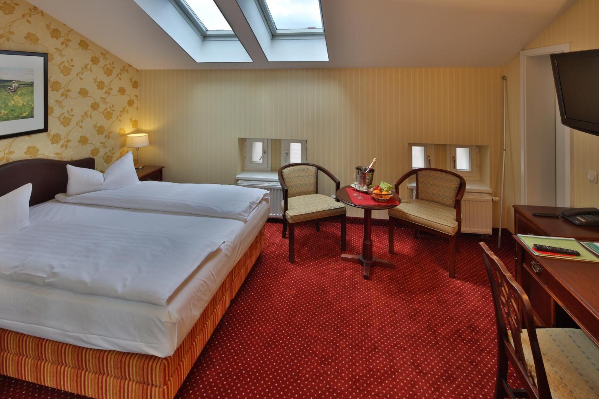 Hotel Elefant شفيرين الغرفة الصورة