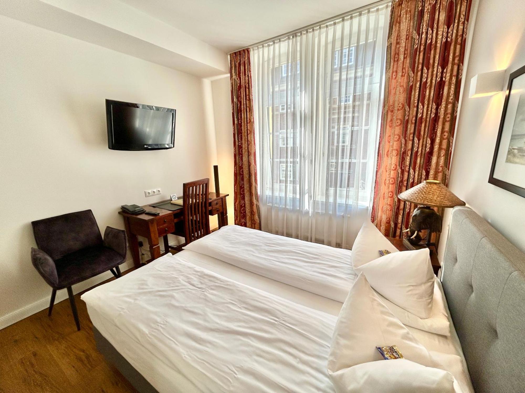Hotel Elefant شفيرين المظهر الخارجي الصورة